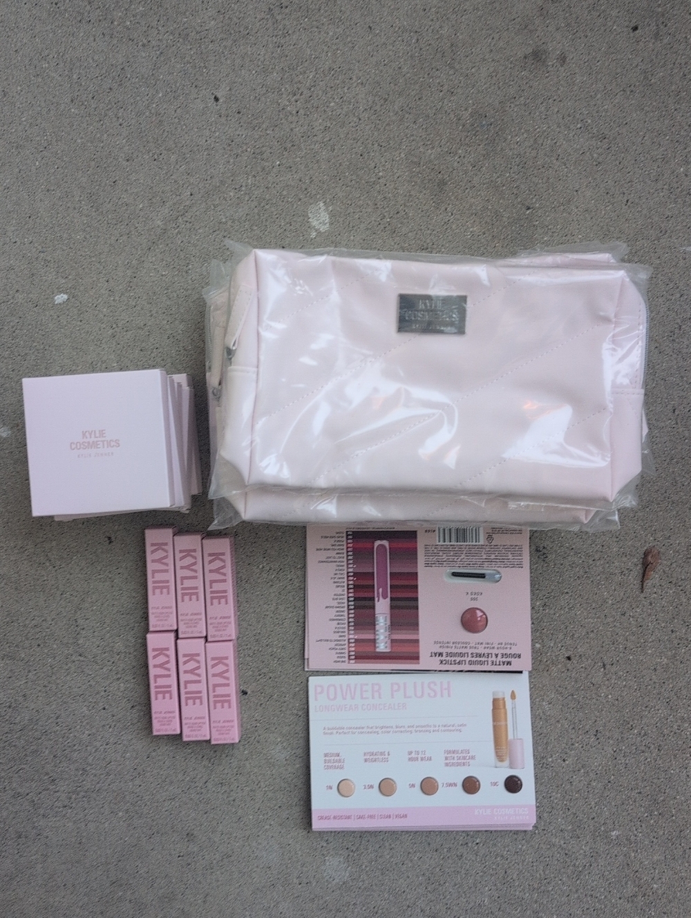 Kylie Cosmetics Pink Makeup Wholesale Bundle 24pcs - Picture 1 of 2